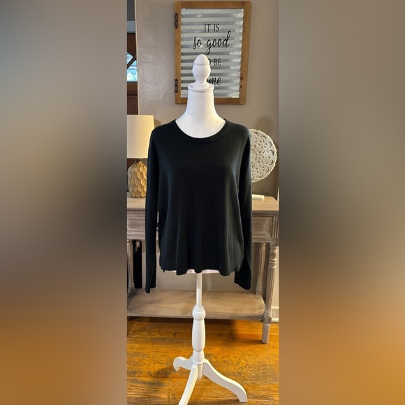 Express Black Sweater - Picture 1 of 7
